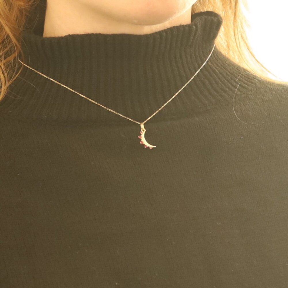 Monica Rich Kosann July Birthstone Moon Crescent Ruby Necklace Gold 18k .19ctw - Picture 2 of 6